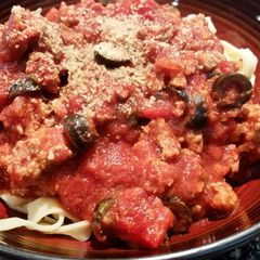 A picture of Super thick homemade spaghetti sauce.