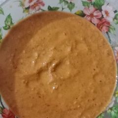 A picture of Hot sauce/shwarma red sauce.