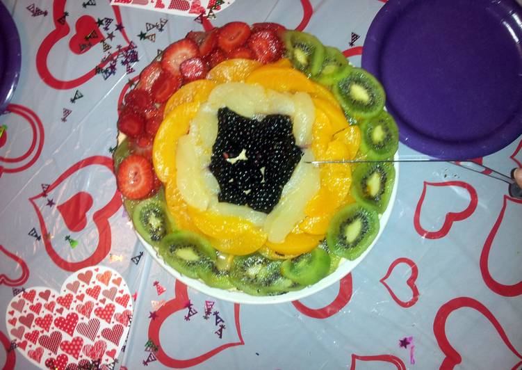 Cheesecake with fruit toppings ...