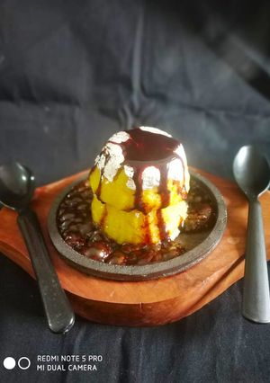 A picture of Instant Sizzler Moong Dal Halwa.