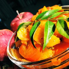 A picture of Khatti meethi apple sabji.