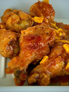 Una foto de Alitas de pollo al Appletiser
