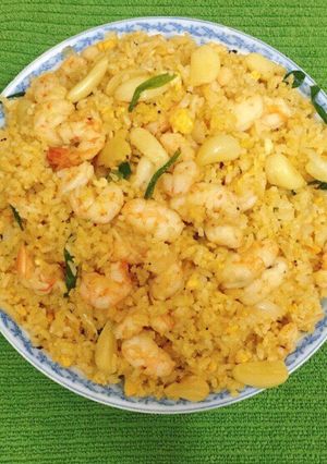 Hình của món Cơm chiên tôm tỏi🍤🥄.