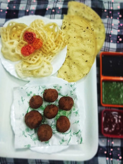 क्रिस्पी पोटेटो नगेट्स (Crispy potato nuggets recipe in hindi) रेसिपी मुख्य फोटो