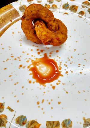 A picture of Suji Bread Rings.