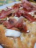 Focaccia burrata e noci