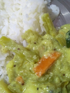 ருசியான மலையாள அவியல் (Malaiyala aviyal recipe in tamil) செய்முறை முக்கிய புகைப்படம்