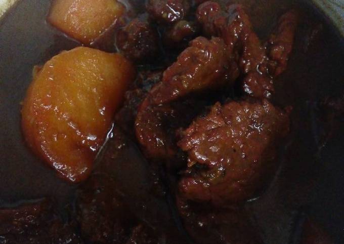 Semur daging sapi kentang