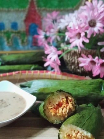 Cara Sederhana Membikin Resep  Lontong Mie Kukus Isi Ayam Suwir Pedas yang Bikin Ngiler, Lezat