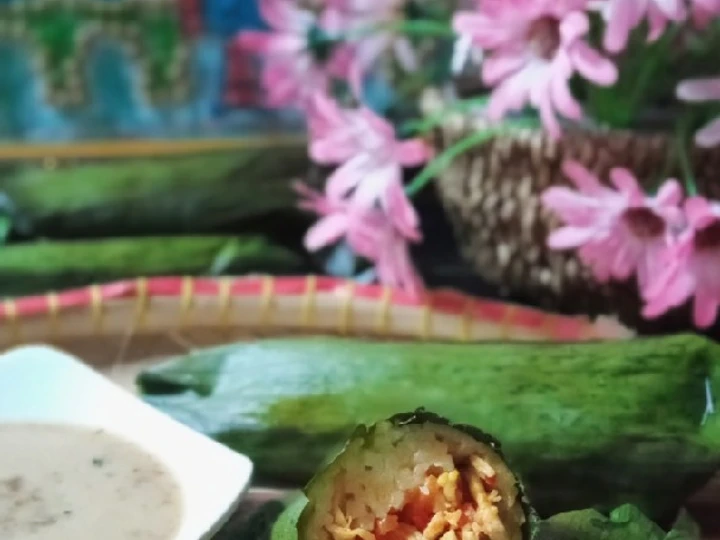 Cara Sederhana Membikin Resep  Lontong Mie Kukus Isi Ayam Suwir Pedas yang Bikin Ngiler, Lezat