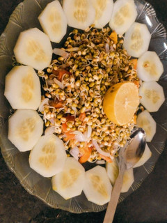 A picture of Sprout Salad.