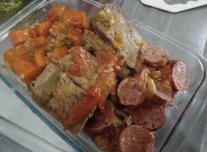 Foto de Patinho cozido na panela de pressão