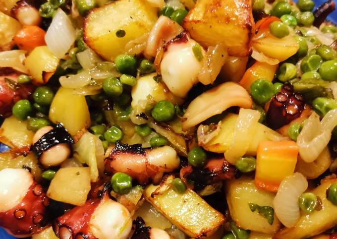 Guida passo passo a Fai  Fatto in casa super veloce Polipo patate, piselli e cipolla