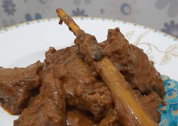 Daging bumbu lapis