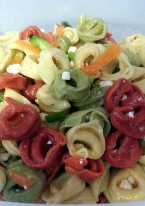 A picture of Tortellini salad.
