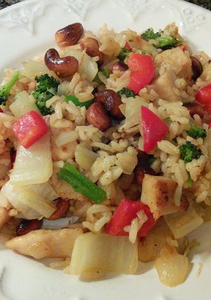 A picture of Cashew Chicken Fried Rice .