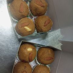 A picture of Atta laddu.