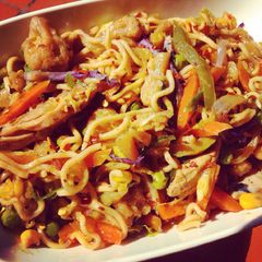 A picture of Chicken Chow Mein.