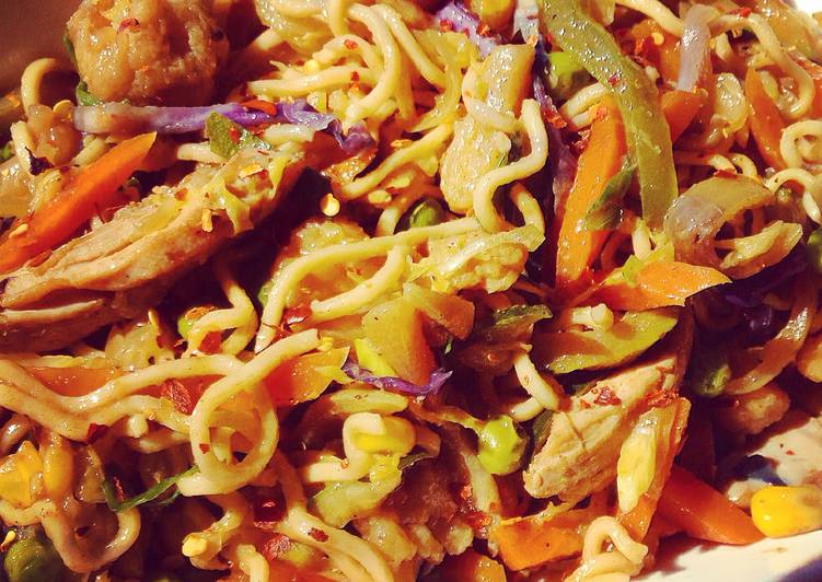 Recipe of Favorite Chicken Chow Mein