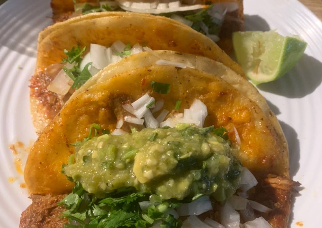 Tacos dorados de birria