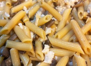 Foto di Penne con Funghi e Platessa
