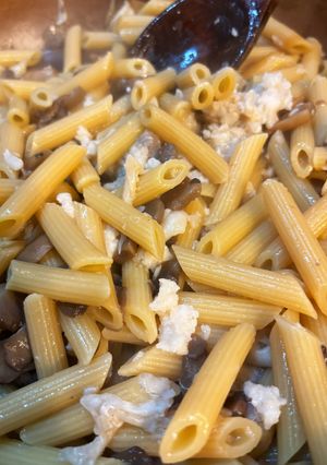 Foto di Penne con Funghi e Platessa