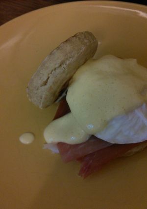 A picture of Easy eggs Benedict got to 330 cals if recipes followed.
