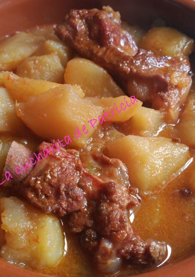 Una foto de Patatas con costillas