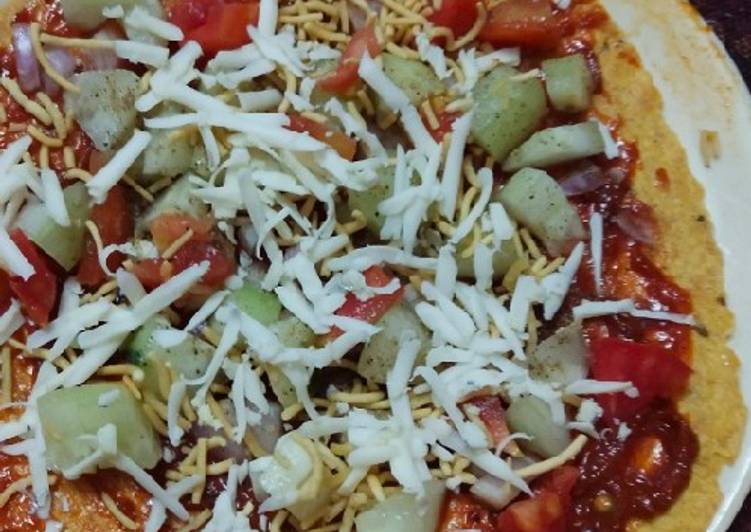 Recipe of Favorite Khakra pizza