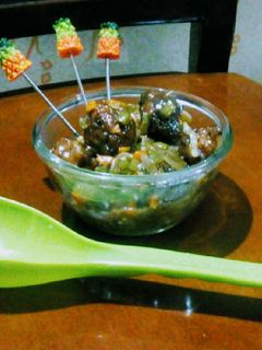 A picture of Manchurian.