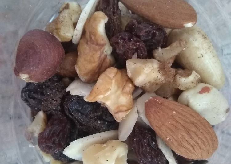 Simple Way to Prepare Speedy Mixed nuts - a great snack