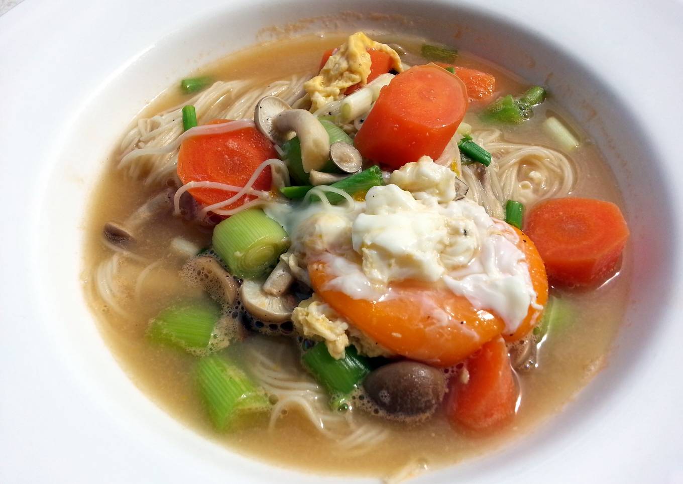 LG EGGS AND MISUA SOUP<br />( TAIWANESE NOODLE DISH )<br />MEATLESS