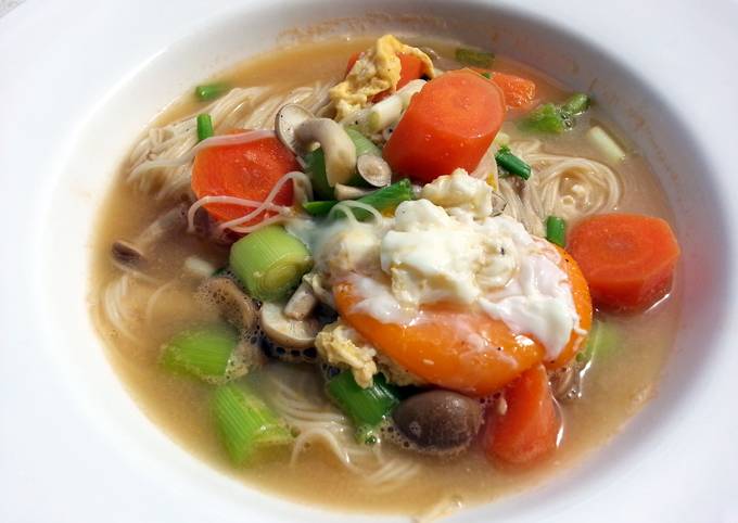 LG EGGS AND MISUA SOUP ( TAIWANESE NOODLE DISH ) MEATLESS