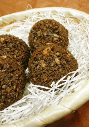 A picture of Bread Crumbs & Nuts Simple Chocolate Crunch.