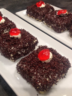 Una foto de Pastelitos de mantequilla con fideos de chocolate