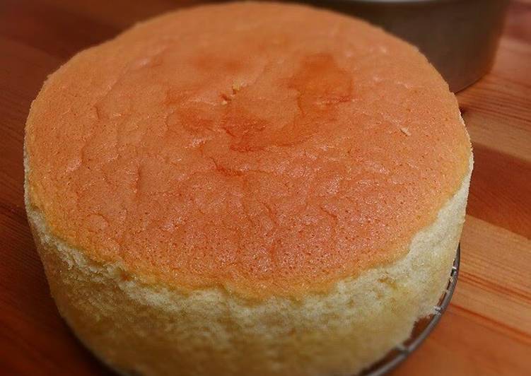 How to Prepare Perfect Light and Moist Sponge Cake