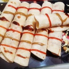 A picture of Chicken Sriracha Wraps.