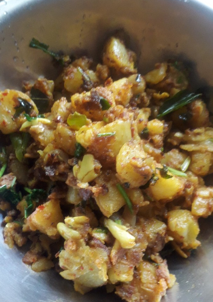மசாலா உருளைக்கிழங்கு பொரியல் செய்முறை முக்கிய புகைப்படம்