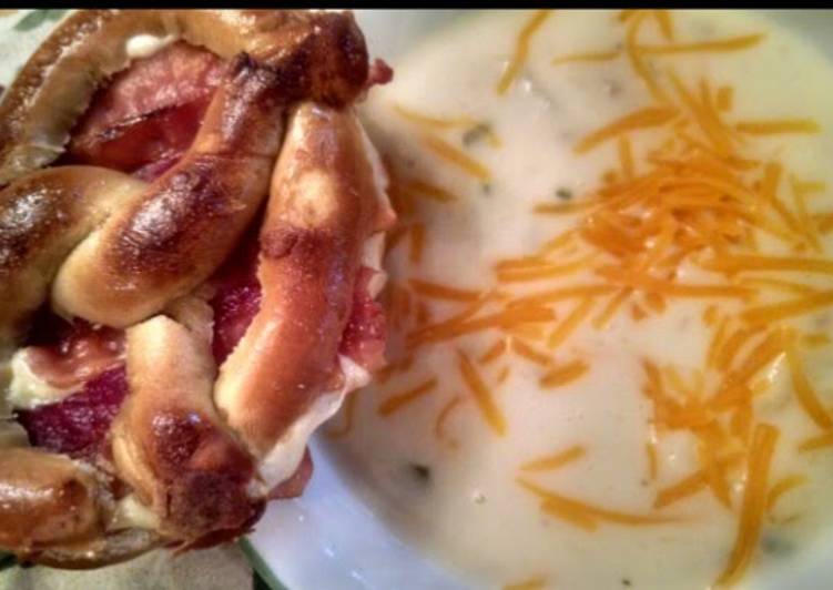 Recipe of Perfect Bacon and Cheese Pretzel