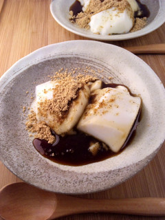 A picture of Very Japanese-style Milk Pudding.