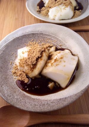 A picture of Very Japanese-style Milk Pudding.