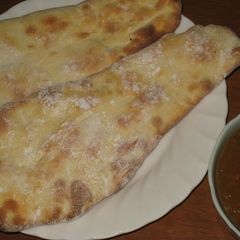 A picture of Naan Bread For Curry.