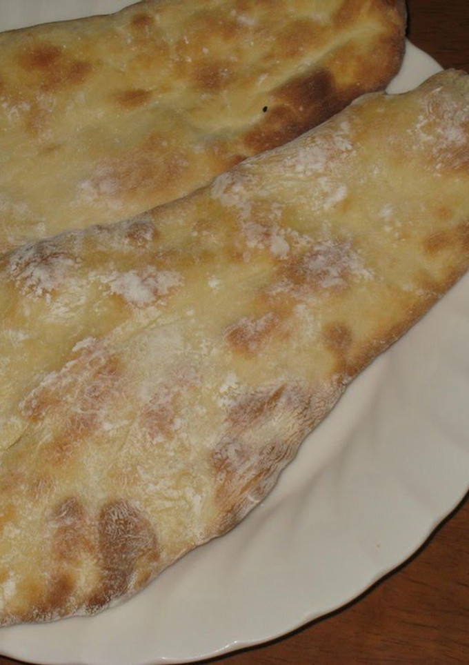 A picture of Naan Bread For Curry.