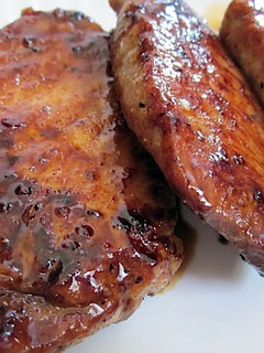 A picture of Glazed Pork Chops.