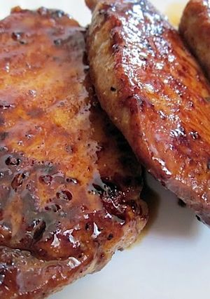A picture of Glazed Pork Chops.