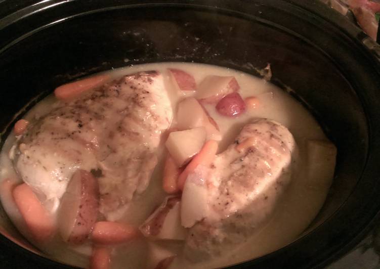 Steps to Prepare Any-night-of-the-week Slow Cooker Creamy Ranch Chicken