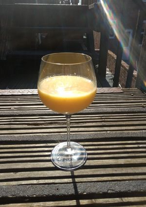A picture of Anything goes cocktail.