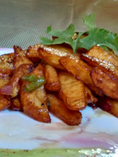 A picture of Honey Chilli Potatoes.