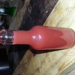 A picture of Habenero Pomegranate Hot Sauce.