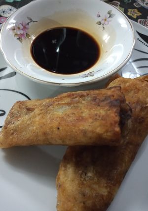A picture of Chinese-Style Empanaditas.